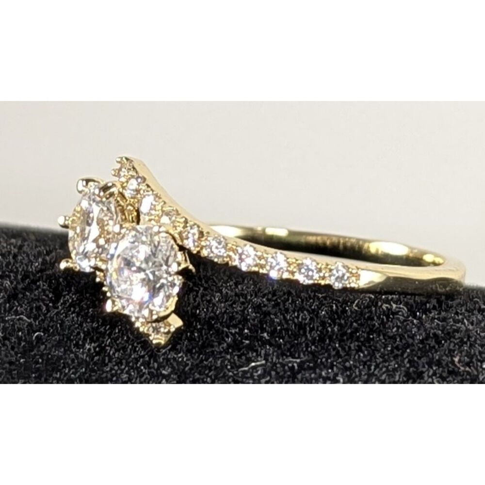 Clear Rhinestone Ring Size 9 - Picture 3 of 7